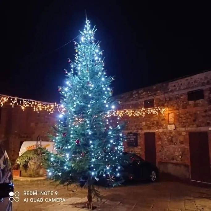 Villa Marta Contignano 0*,