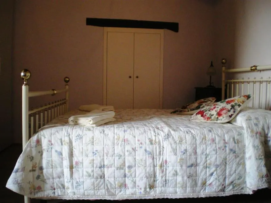 Villa Marta Contignano Apartment